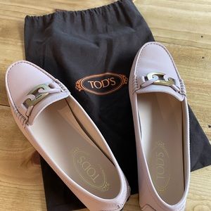Tod’s pale pink driving mocs, NEVER WORN, size 9.5